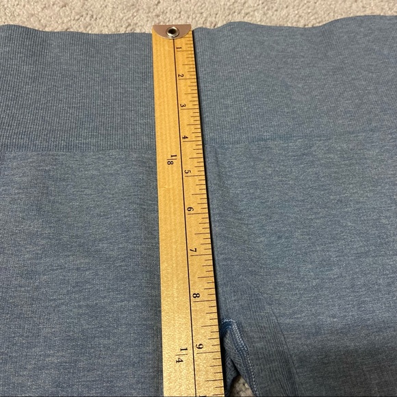 LULULEMON In The Flow II Seamless Cropped Legging Women’s Size 8 - Picture 8 of 9